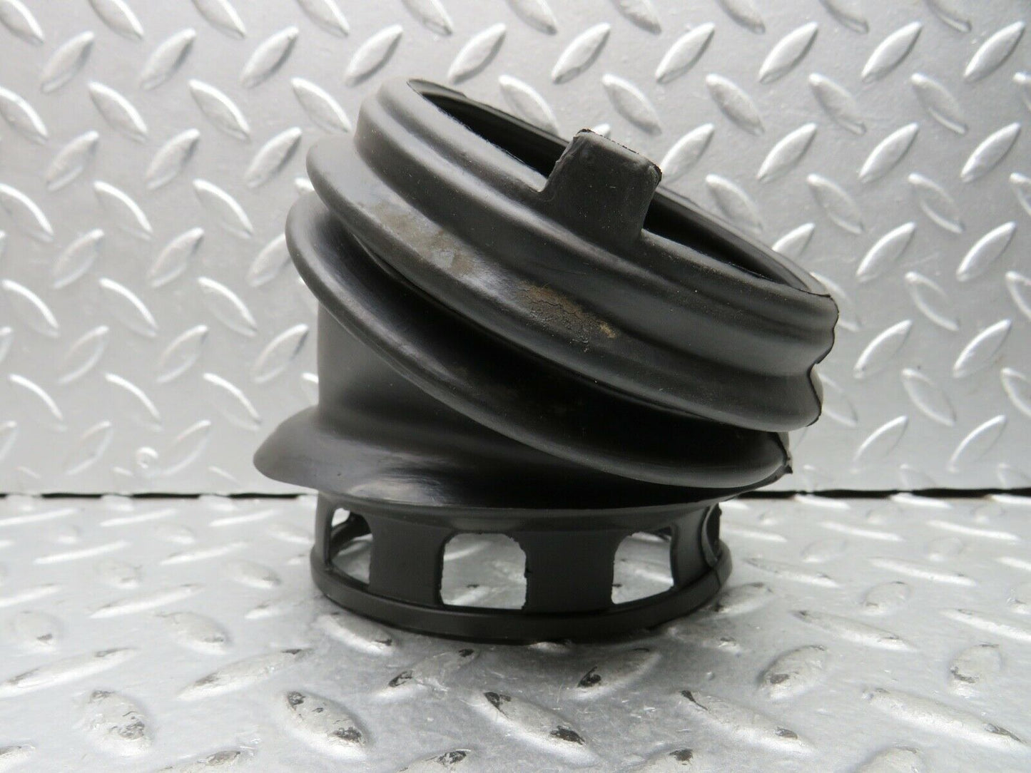 21761 Mercedes-Benz W126 300SE Fuse Box Rubber Grommet 1265450146