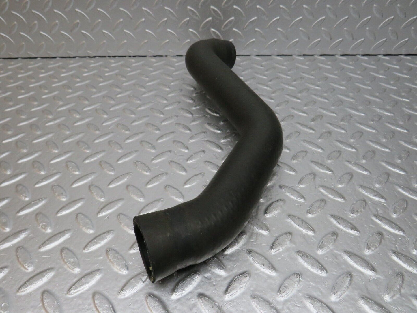 0798 Mercedes-Benz C107 350SLC Coupe Radiator Coolant Hose  1165013482