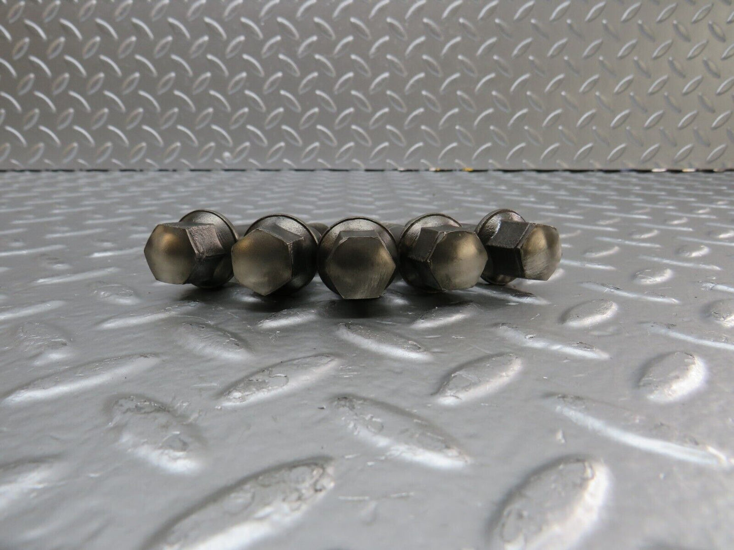 24923 Mercedes-Benz 5x Alloy Wheel Lug Bolt M12x1.5