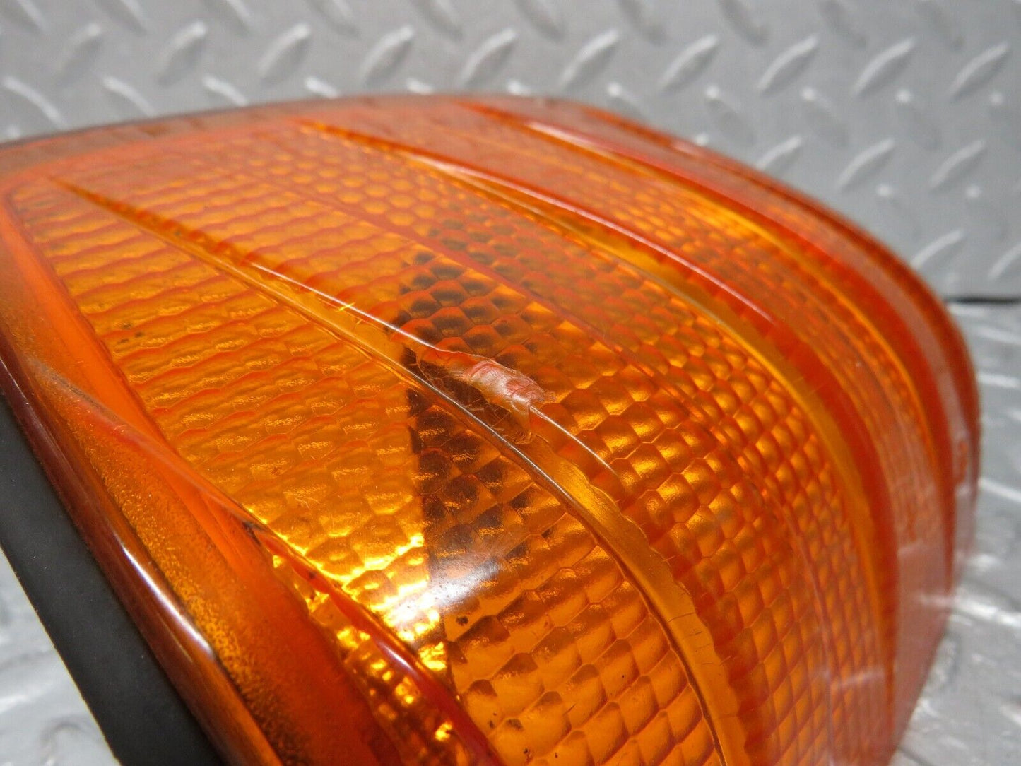 38844 Mercedes-Benz W201 190E Indicator Light Bosch Front Left 1305232911
