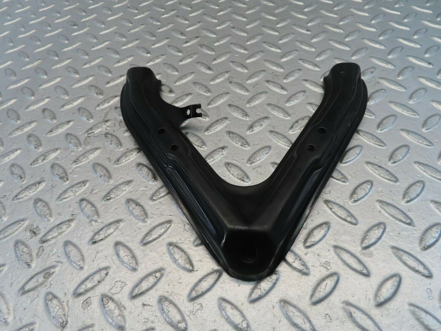 11575 Mercedes-Benz C123 230CE Coupe Air Intake Manifold Bracket