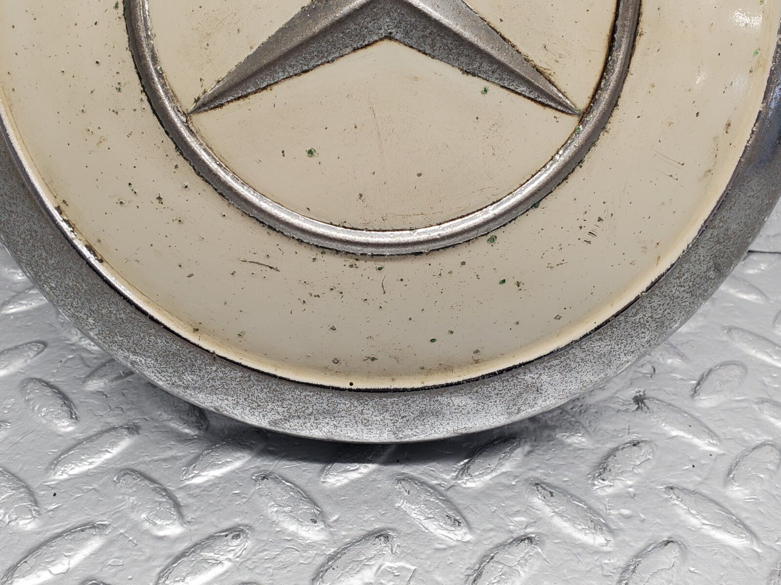 44523933
