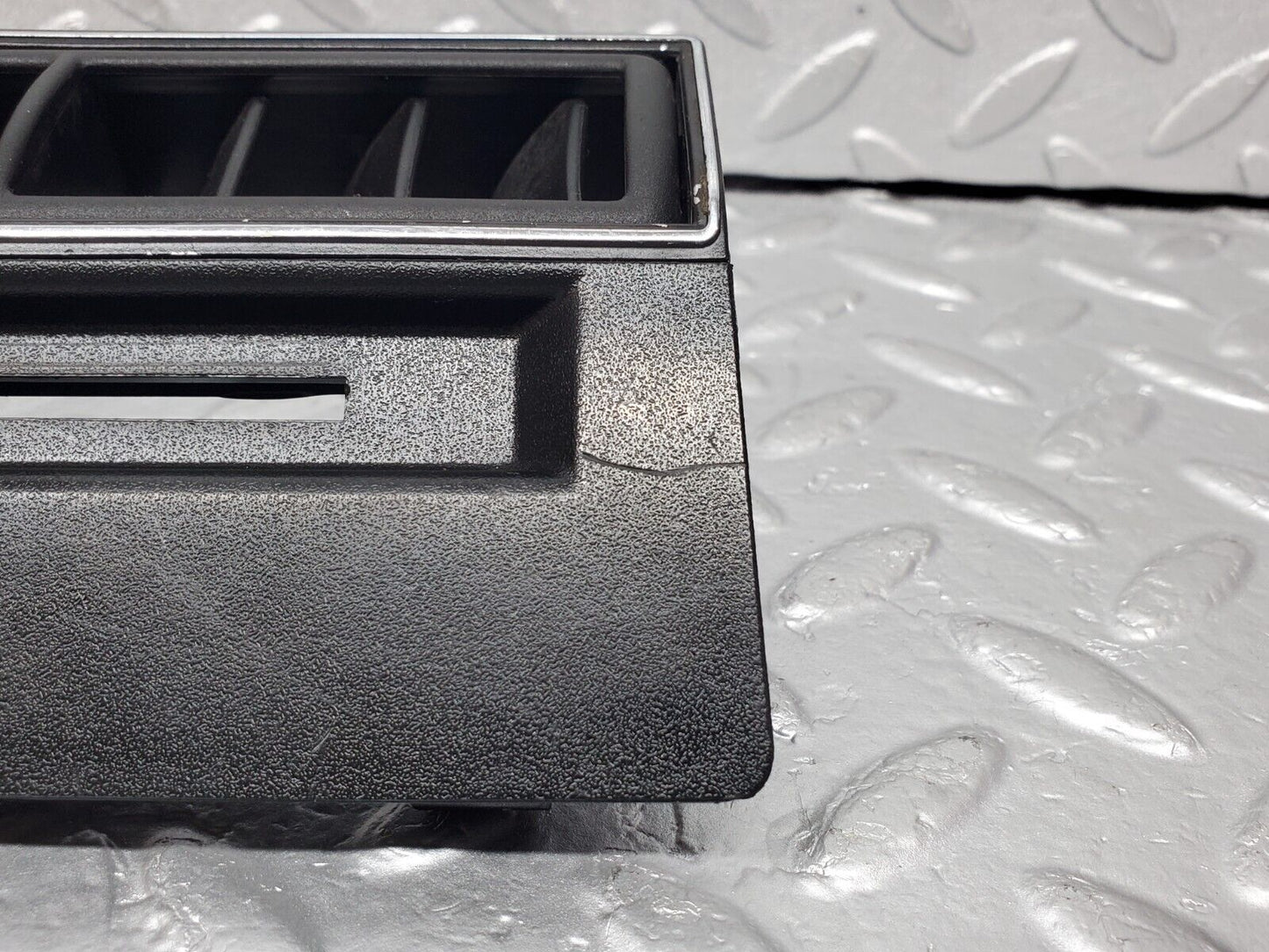 45584 Mercedes-Benz W126 420SE Centre Console Air Vent 1268300013