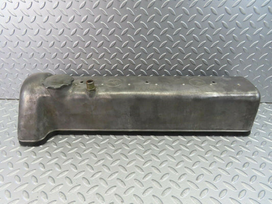 10197 Mercedes-Benz W111 220SE Cylinder Head Valve Cover 1800161305
