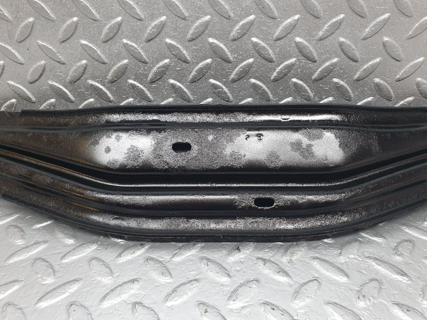 43511 Mercedes-Benz C126 380SEC Coupe Gearbox Mount Bracket