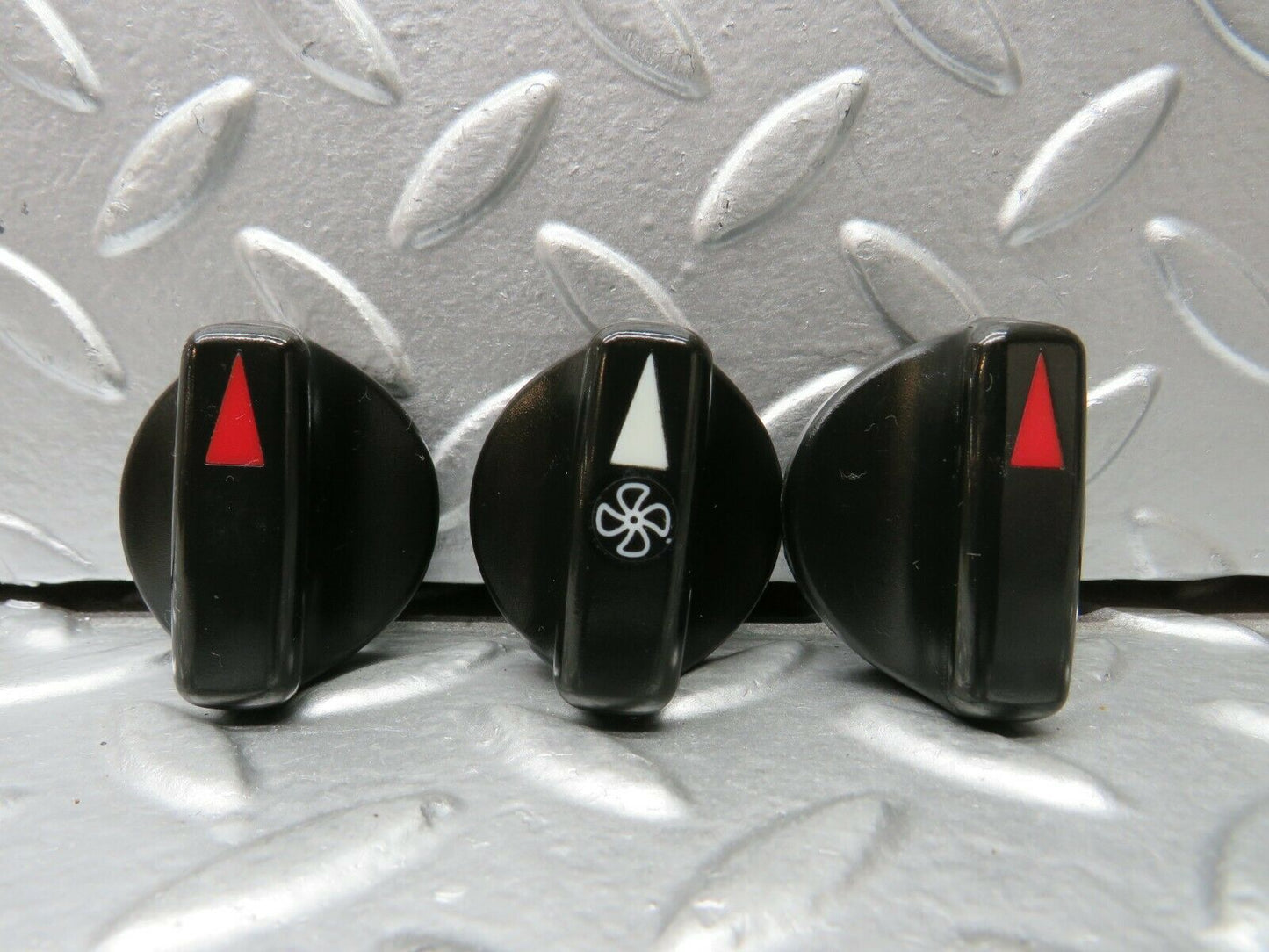 24062 Mercedes-Benz W123 280E Heater Control Knob Set