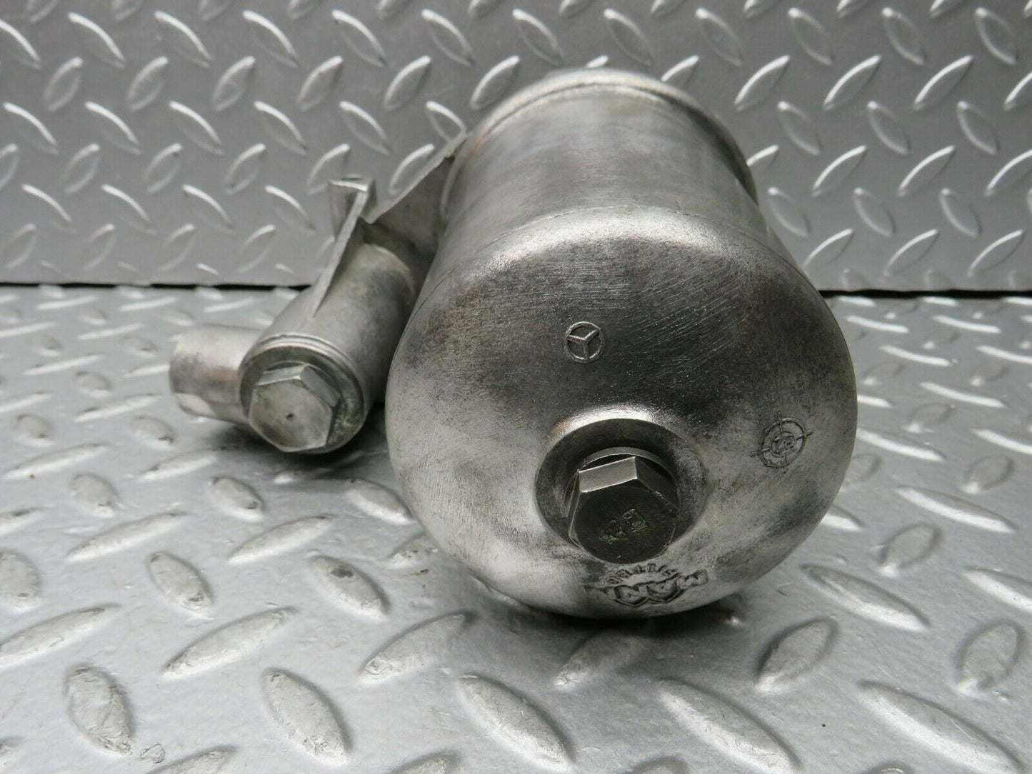 22160 Mercedes-Benz S123 280TE Wagon Oil Filter Housing 1101801502