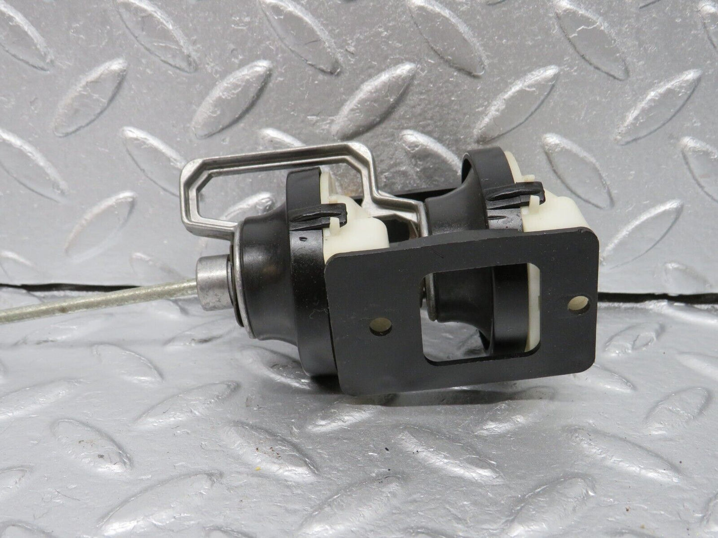 40000 Mercedes-Benz R107 350SL Coupe Seat Vacuum Actuator