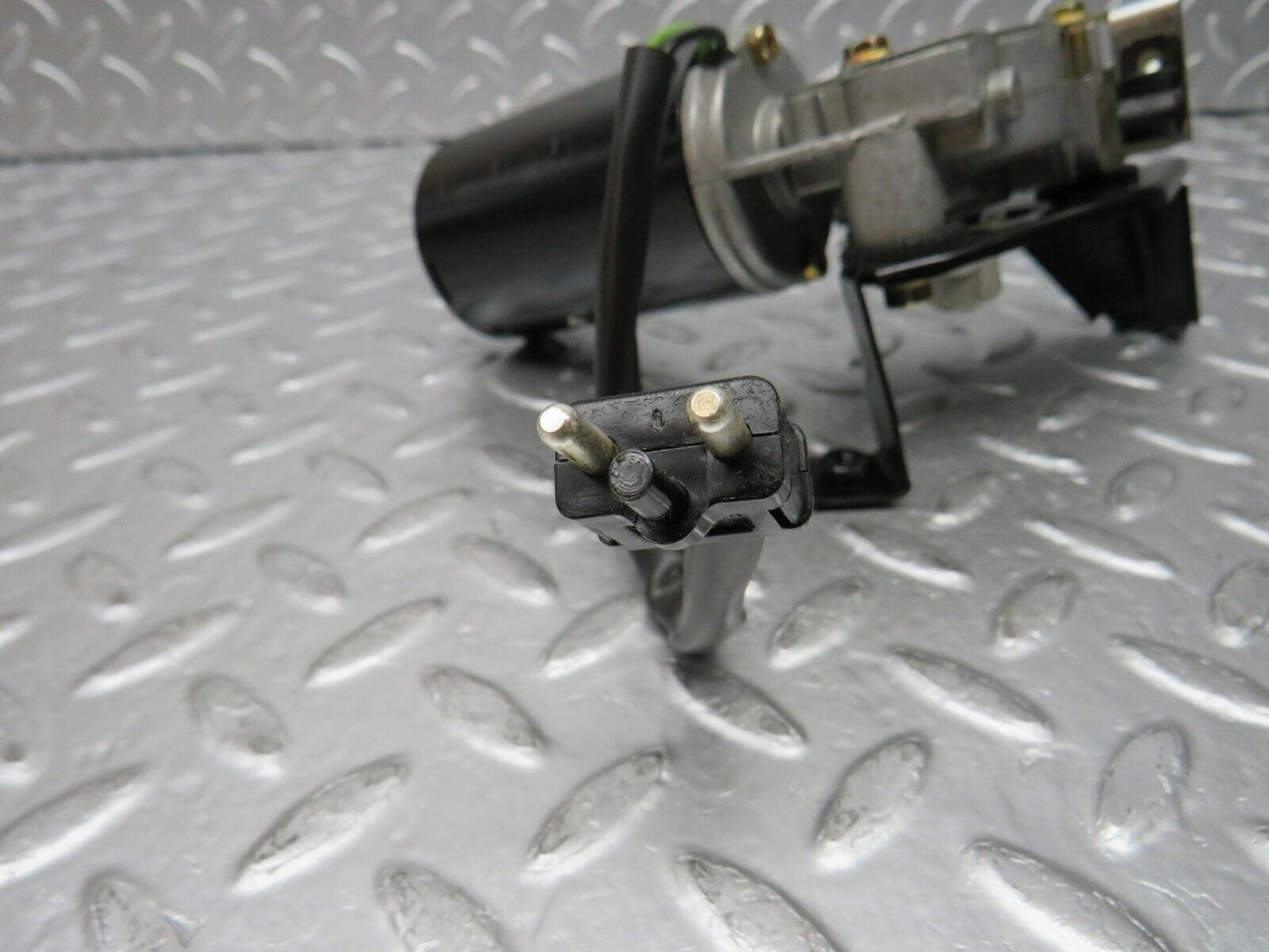 30672 Mercedes-Benz W201 190E Sunroof Motor Bosch with Relay 0390251699