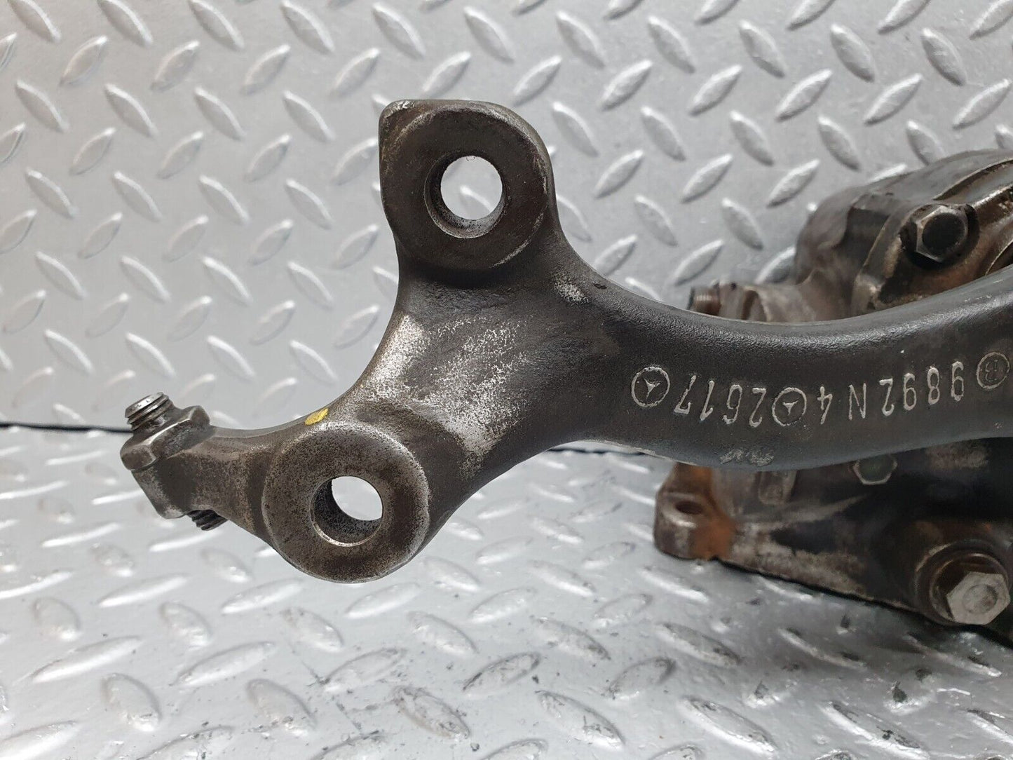 41223 Mercedes-Benz W126 300SE Steering Box 1264610501