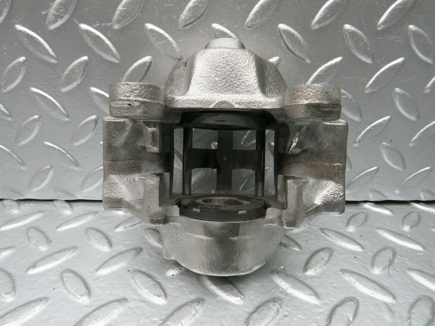 22412 Mercedes-Benz C124 E220 Coupe Rear Right Brake Caliper Lucas 42