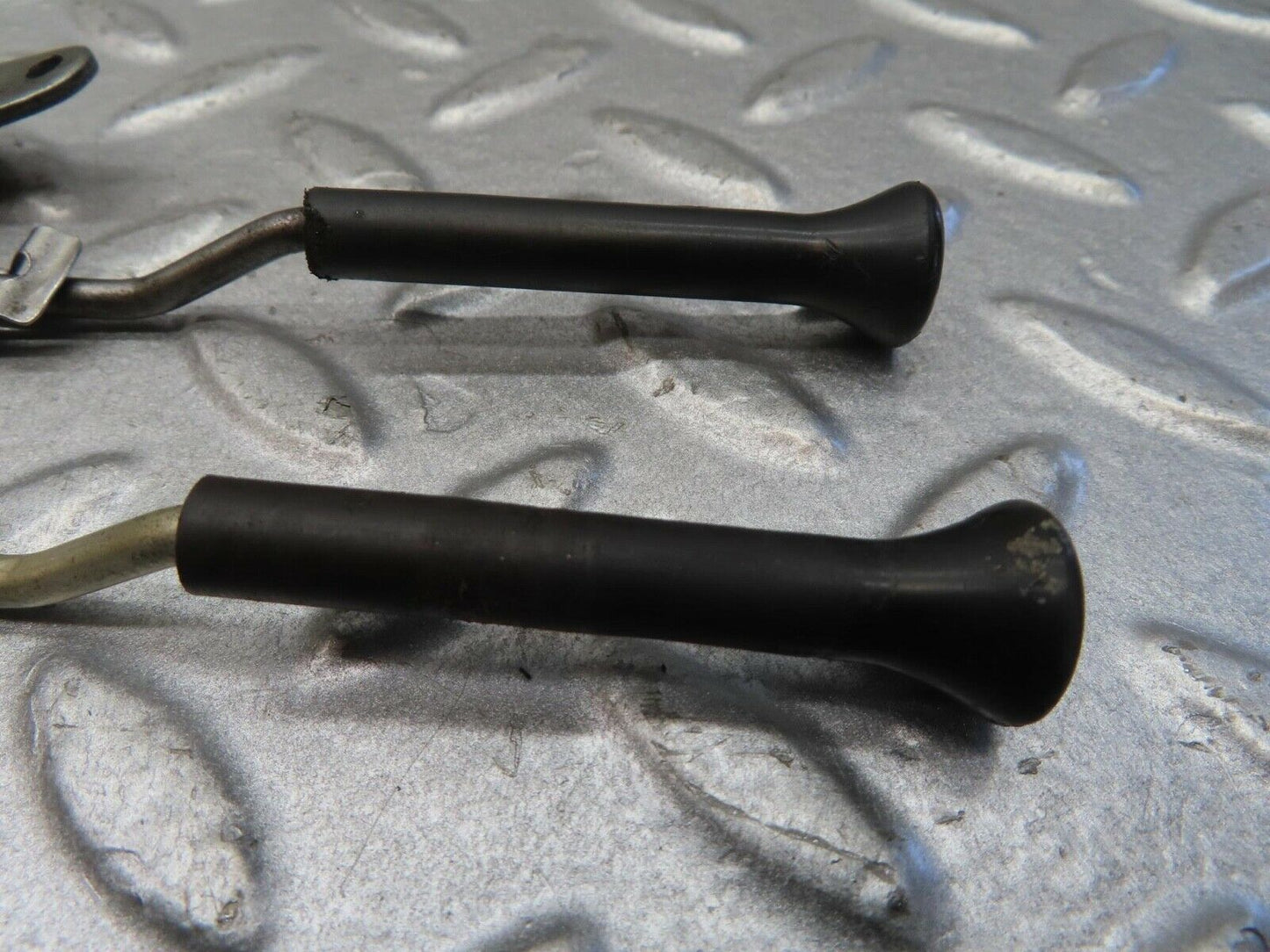 13183 Mercedes-Benz W111 220S Rear Door Lock Knob