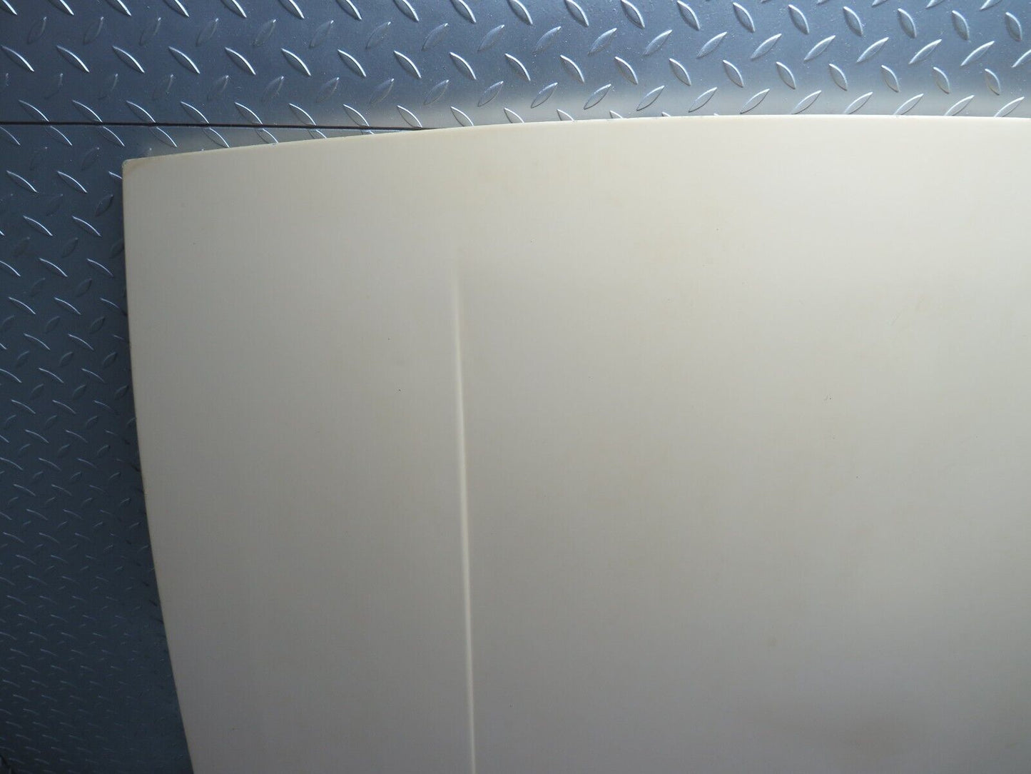 30037 Porsche 924 Bonnet