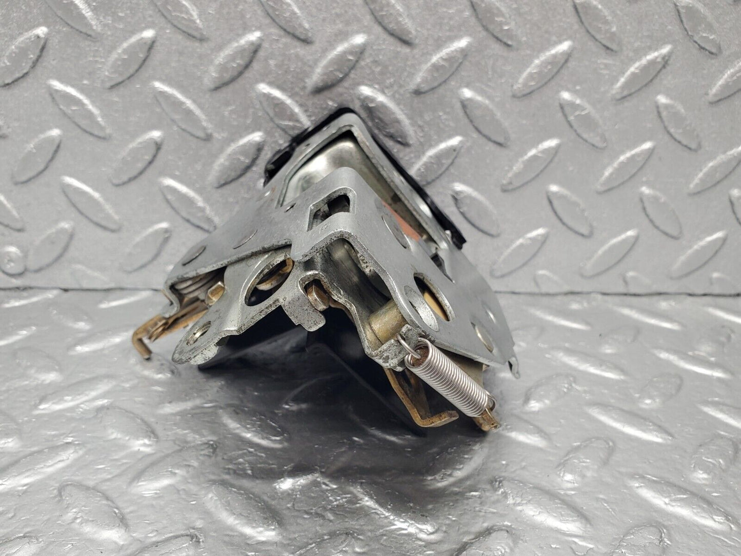 46382 Mercedes-Benz C123 280CE Coupe Right Door Lock Mechanism 1237230408