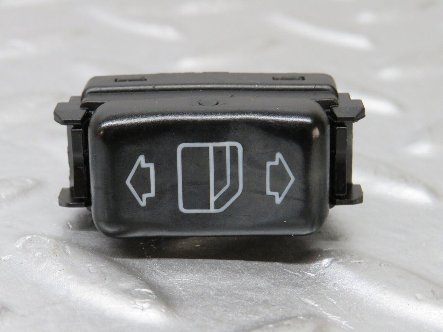 36913 Mercedes-Benz C126 420SEC Coupe Electric Window Switch Right 1248204510