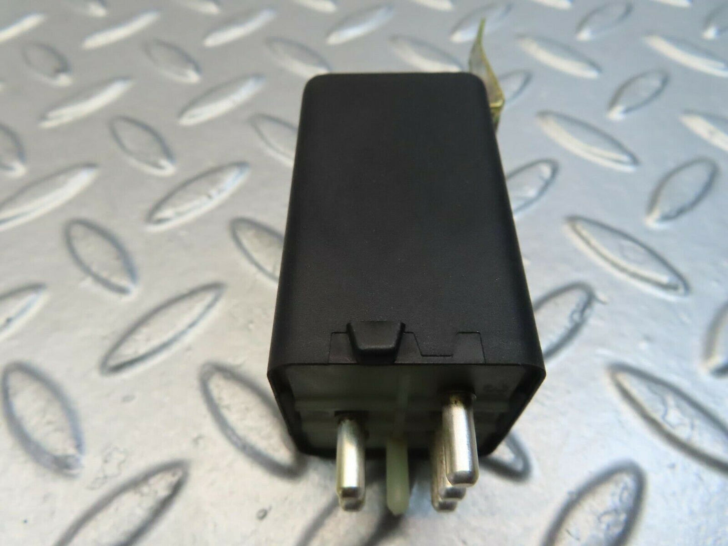 11484 Mercedes-Benz C123 230CE Coupe Rear Heated Window Relay 1078200010