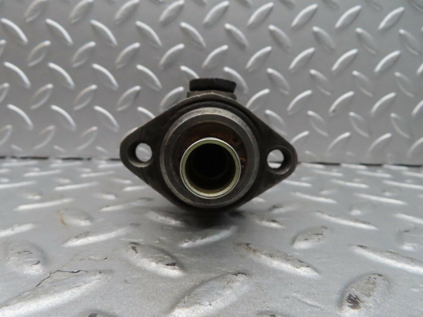 0087 Mercedes-Benz W116 Brake Master Cylinder
