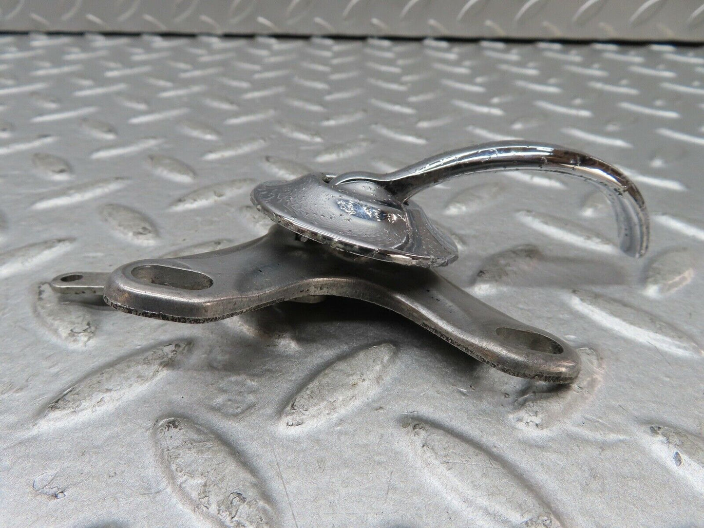 18836 Mercedes-Benz W121 190b Ponton Rear Right Interior Chrome Door Handle
