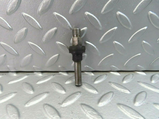 9805 Mercedes-Benz C123 280CE Coupe Fuel Injector Bosch 0437502010