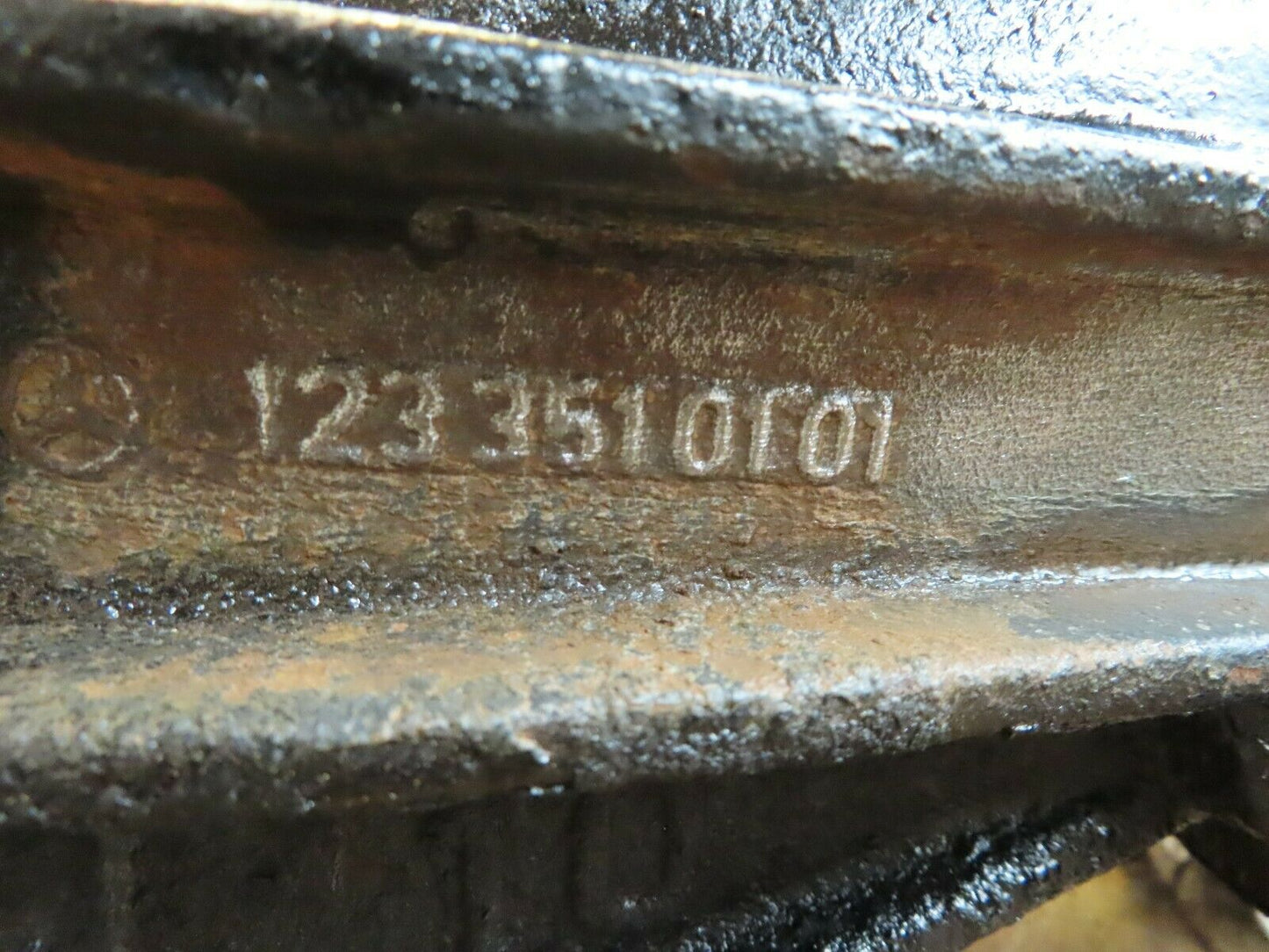 4102 Mercedes-Benz S123 200T Wagon Rear Differential Ratio 3.58 1233510101