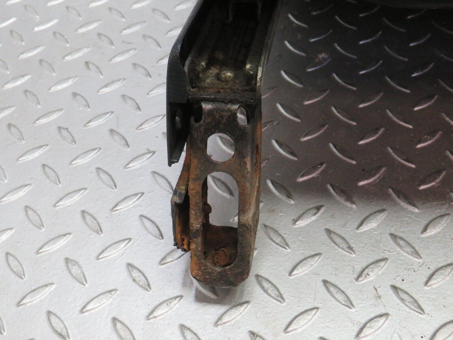 31147 Mercedes-Benz W123 200D Front Left Passenger Seat Blue
