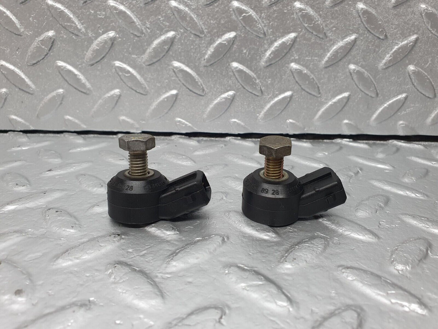 42250 Mercedes-Benz R129 320SL Coupe Knock Sensor Siemens 2X 0031538928