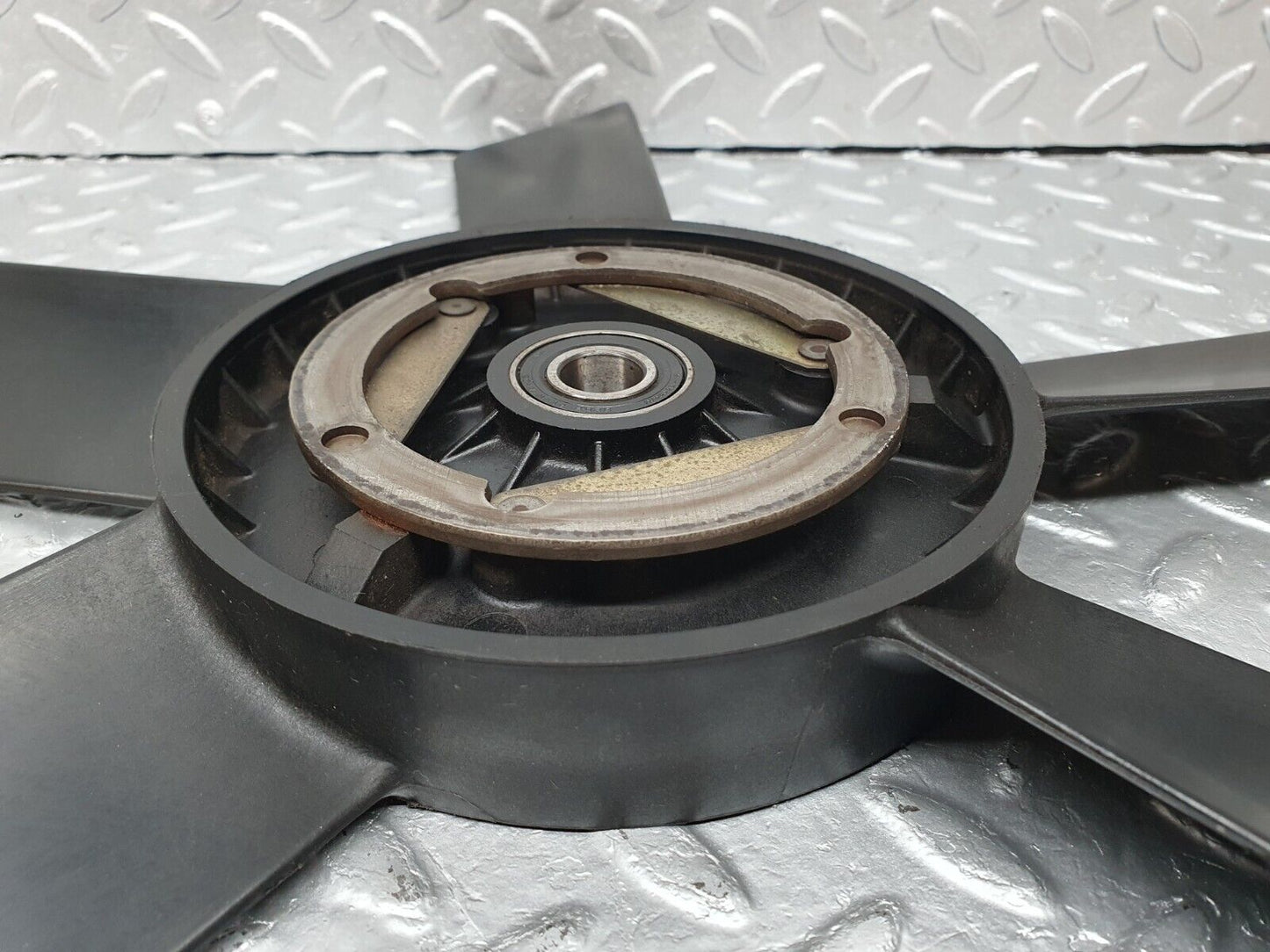 41413 Mercedes-Benz W124 200E Engine Cooling Fan 1022050306 1022001323