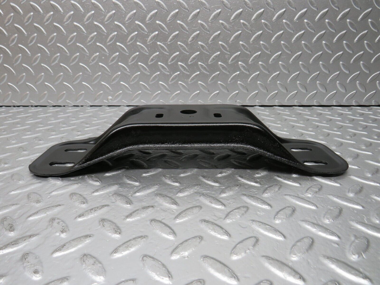 30382 Mercedes-Benz W124 230E Gearbox Mount Bracket Holder