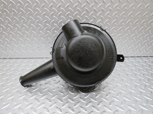 31144 Mercedes-Benz W123 200D Air Filter Box Housing 0100942902