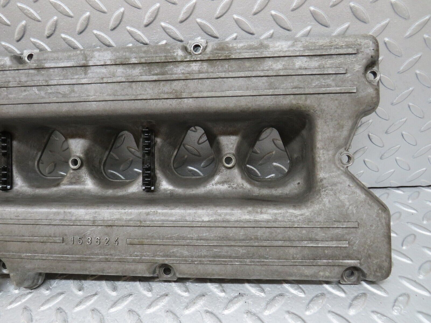35637 Mercedes-Benz R107 280SL Coupe Cylinder Head Valve Cover 1100160905