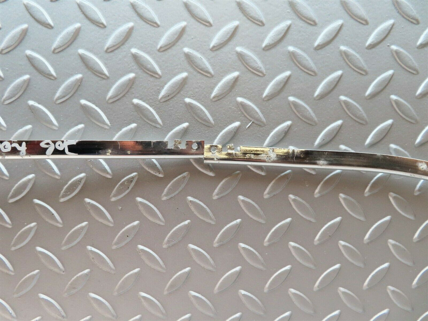 2047 Mercedes-Benz W105 219 PONTON Rear Right Door Chrome Trim