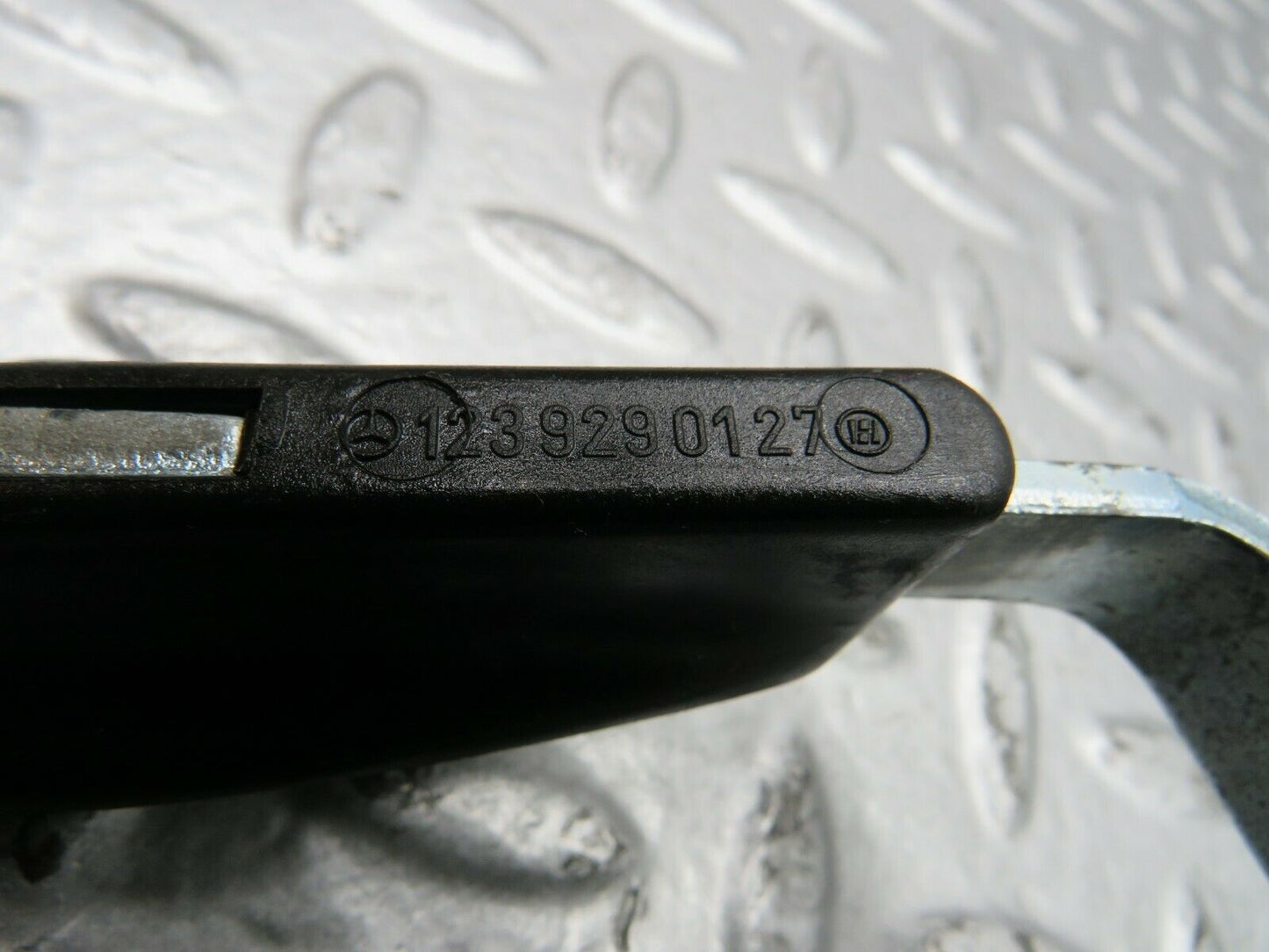 22028 Mercedes-Benz S123 280TE Rear Seat Backrest Locking Mechanism Left Side