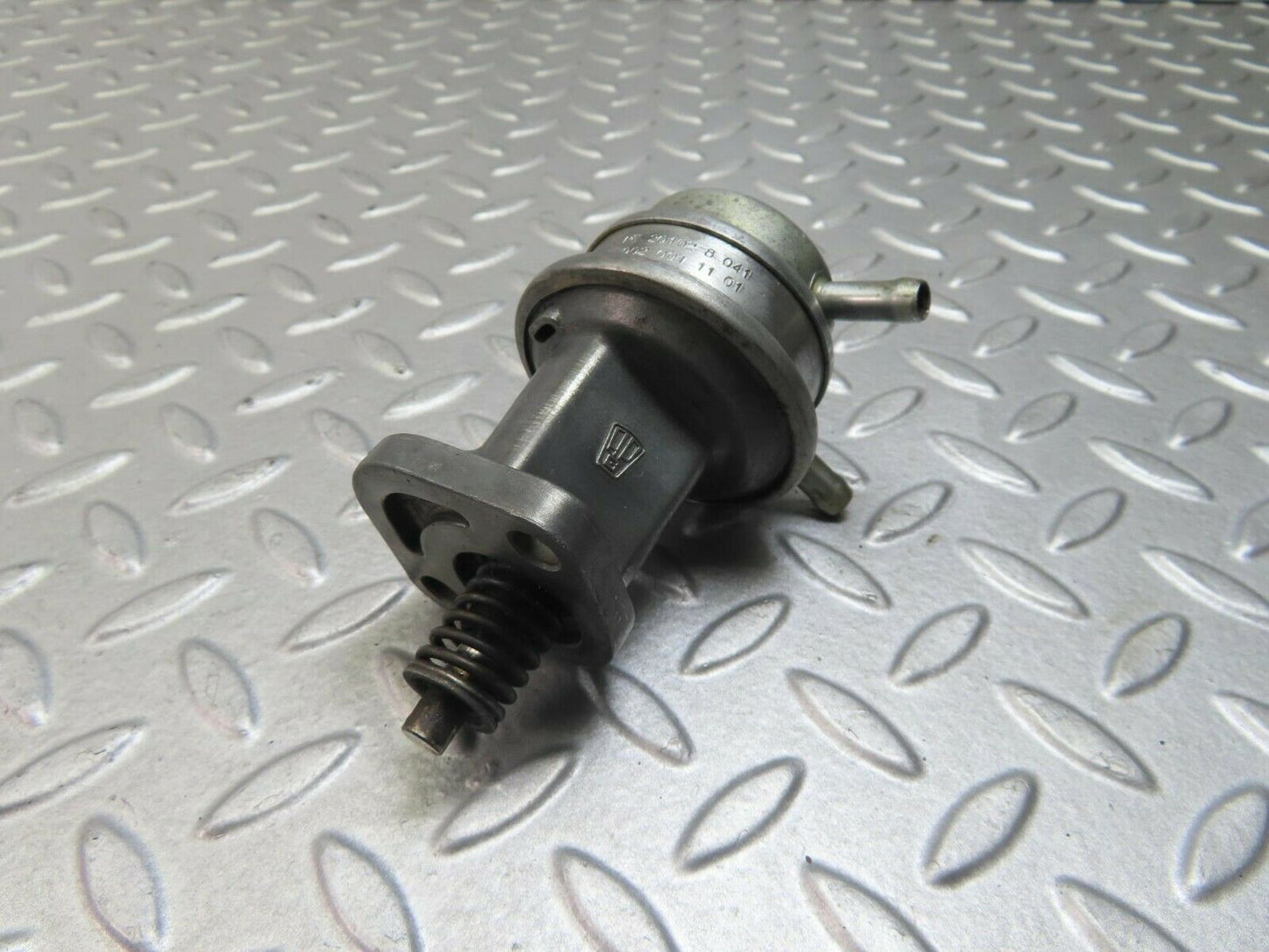 8814 Mercedes-Benz W108 Fuel Pump 0020911101