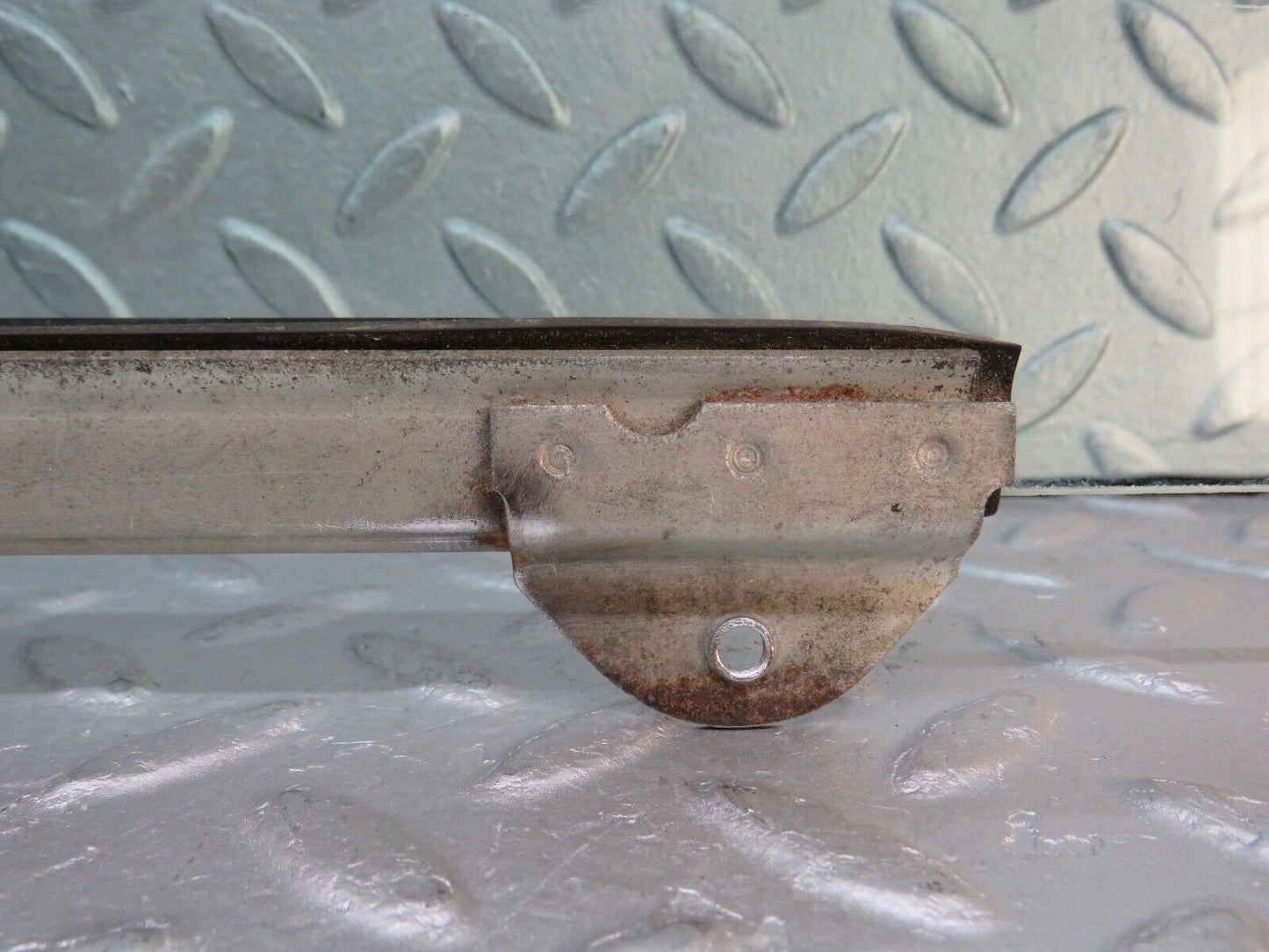 37513 Mercedes-Benz W109 300SEL Rear Left Door Window Glass