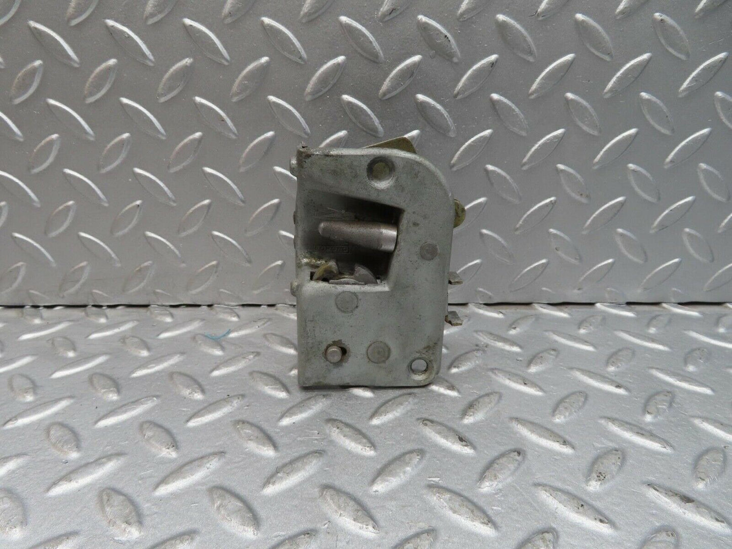 12349 Mercedes-Benz W108 280SE 3.5 Front Right Door Lock Mechanism