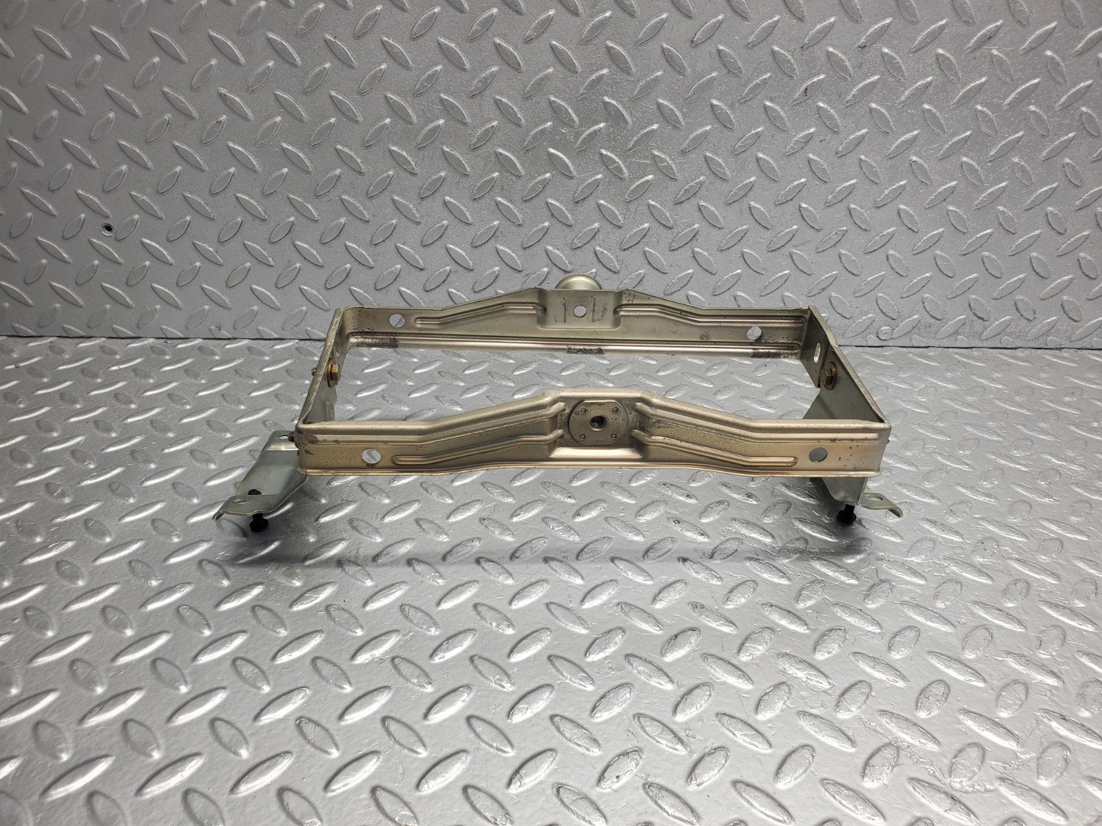 W124 Wagon dash airbag support bracket used OEM