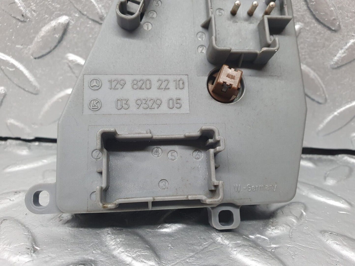 42474 Mercedes-Benz R129 320SL Coupe Front Right Seat Adjust Switch 1298202210