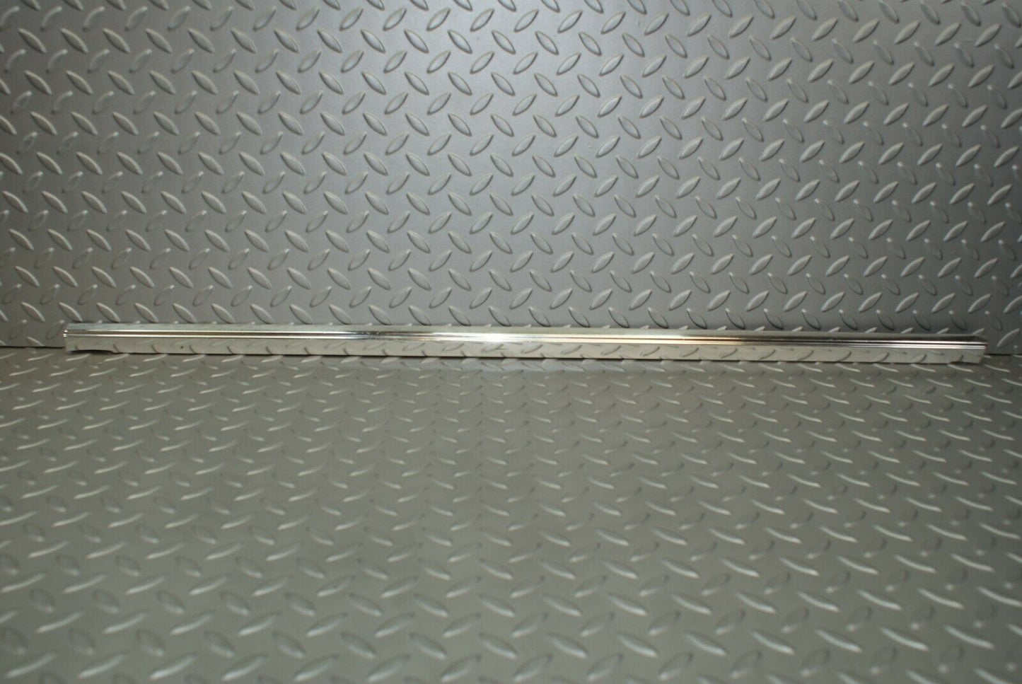 3123 Mercedes-Benz W115 220D Rear Right Door Chrome Moulding Trim
