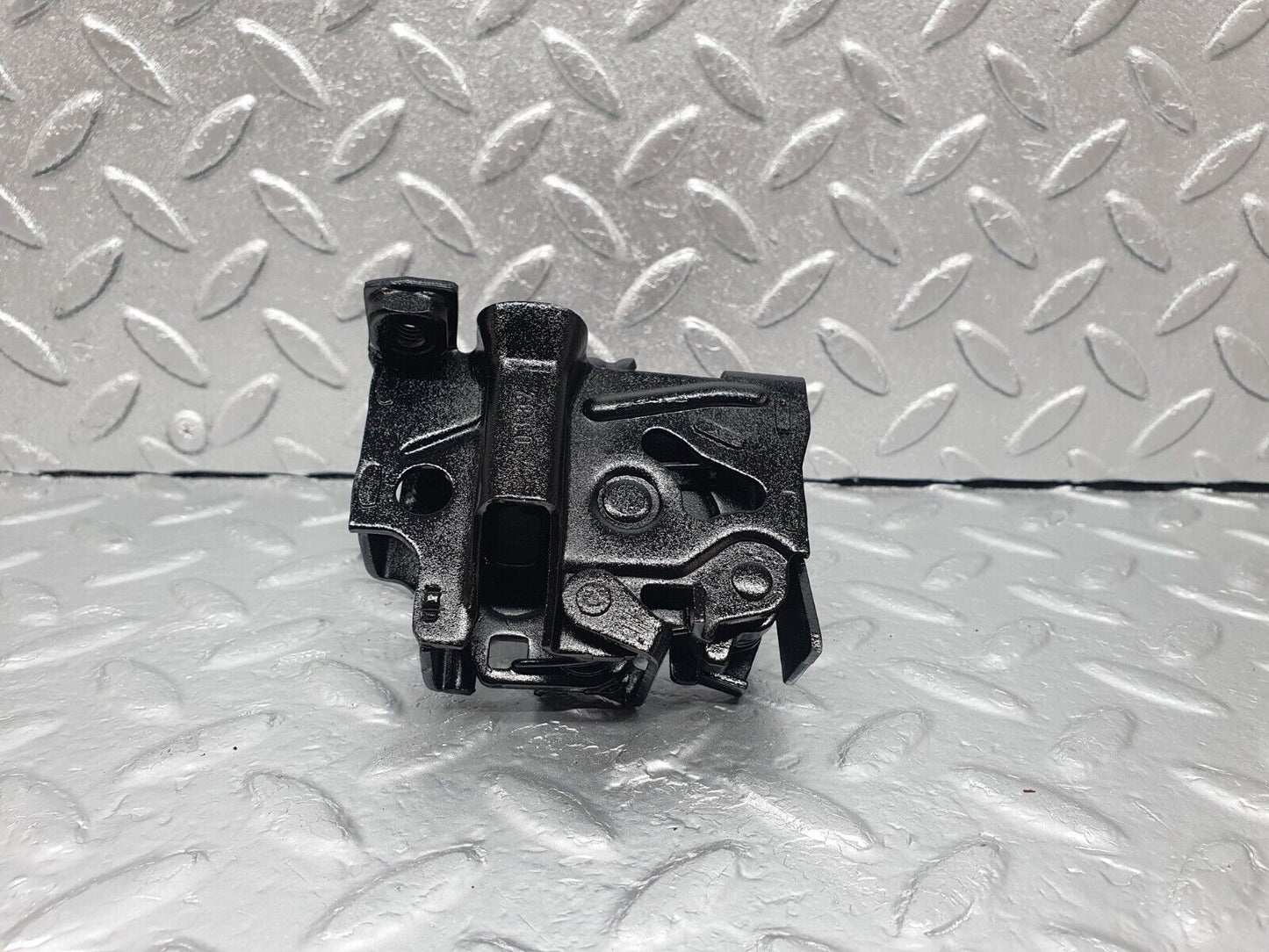 43524 Mercedes-Benz C126 380SEC Coupe Bonnet Lock Latch Left Side 1268800760