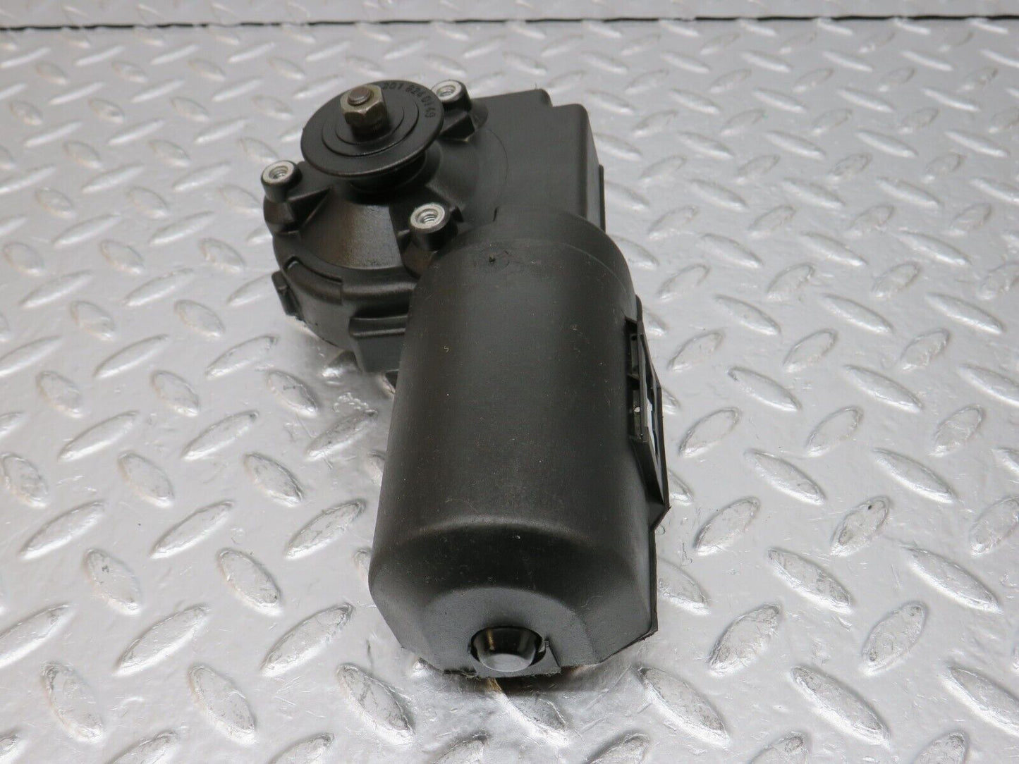 32431 Mercedes-Benz S124 300TE Wagon Wiper Motor 2018240149