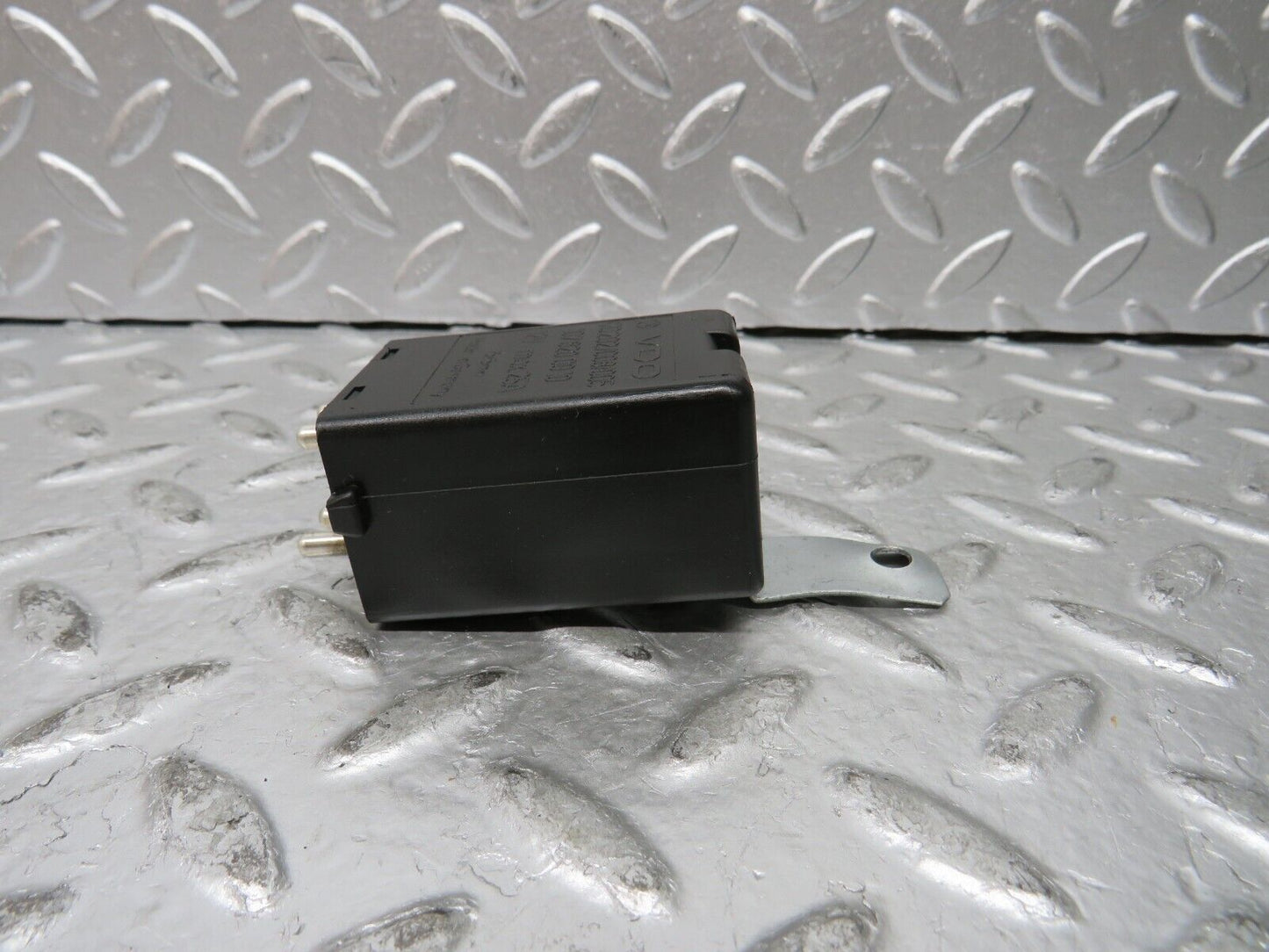 27193 Mercedes-Benz W123 280E Rear Heated Window Relay 1078200010
