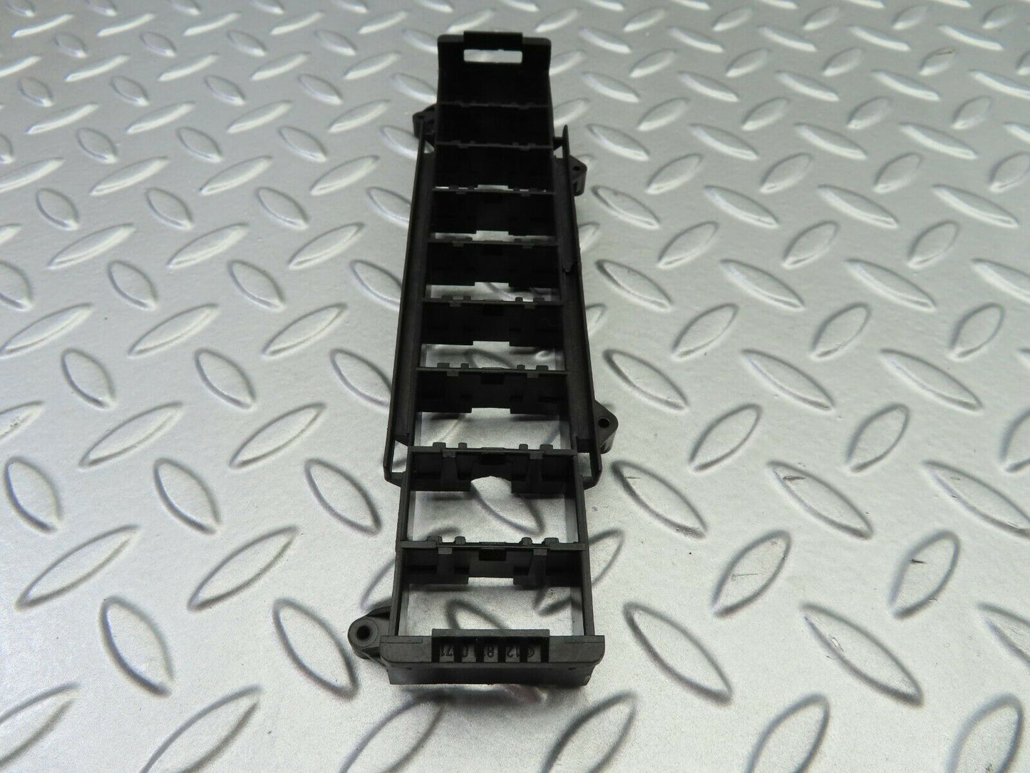 6475 Mercedes-Benz S124 E220 Wagon Centre Console Switch Bracket 1248210071