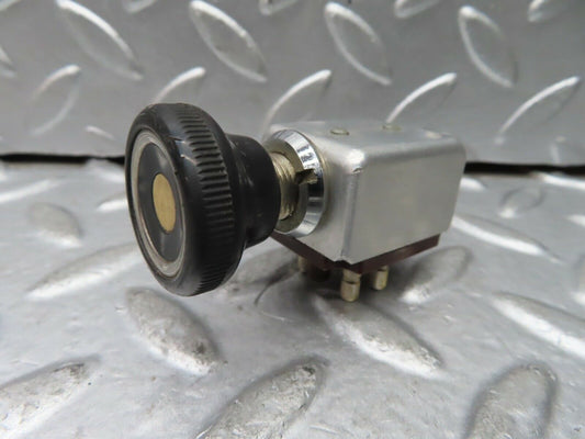 21027 Mercedes-Benz W114 250CE Coupe 3 Pin Pull Switch 31263001