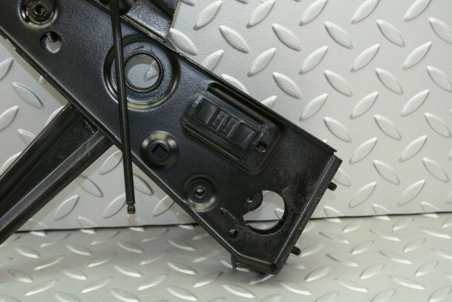3167 Mercedes-Benz W115 220D Parking Brake Pedal Mechanism