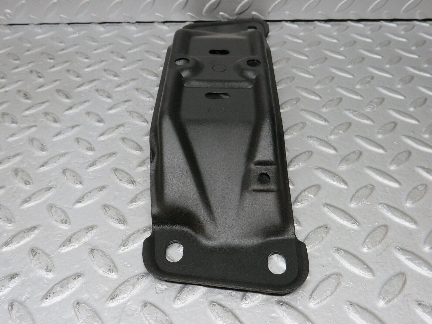 36344 Mercedes-Benz W126 420SE Gearbox Mount Bracket