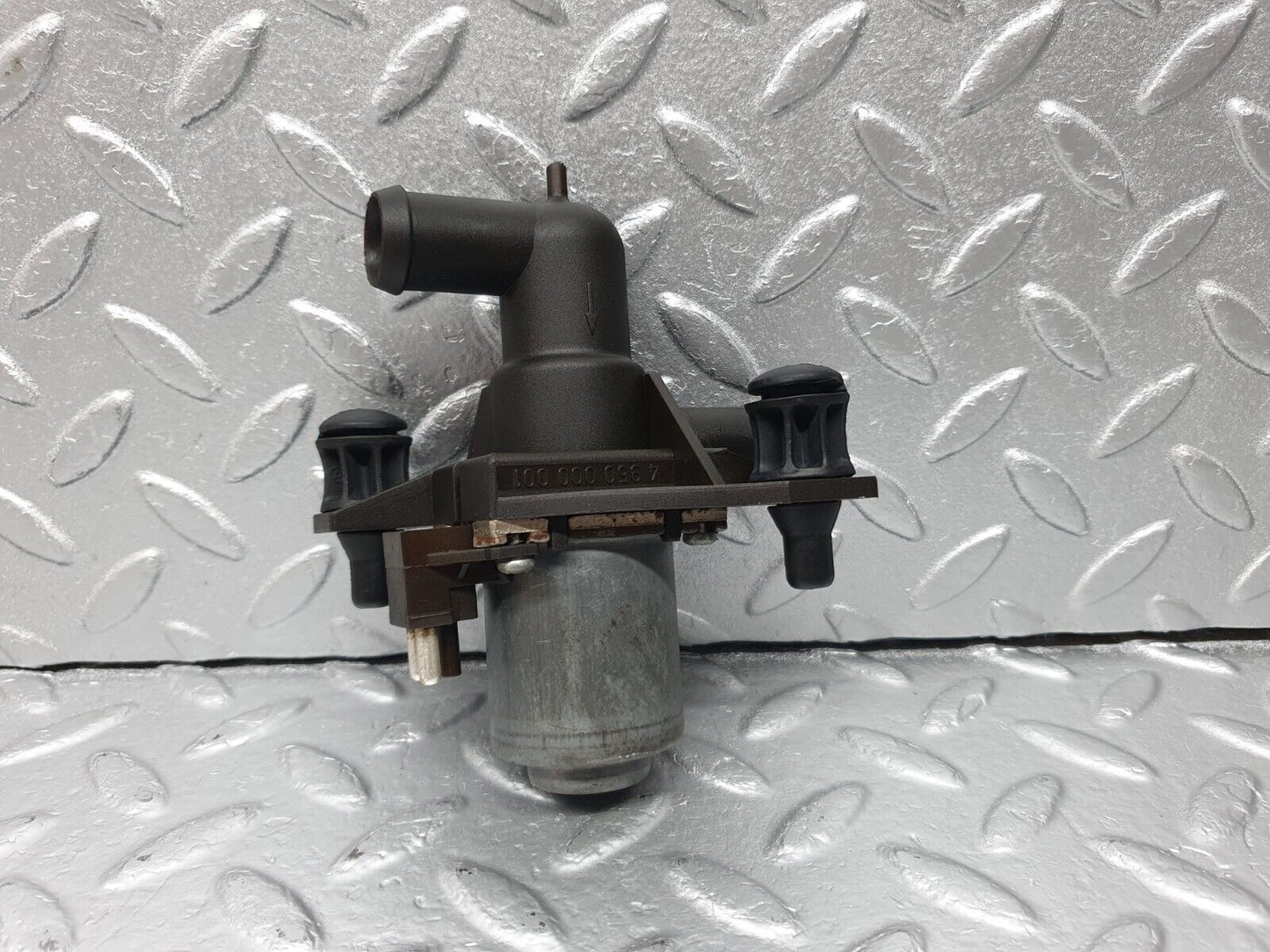 42234 Mercedes-Benz R129 320SL Coupe Heating Water Pump 0008307284 4950000001