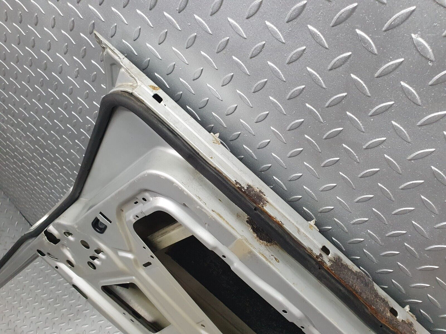 42969 Mercedes-Benz W201 190 Front Right Door