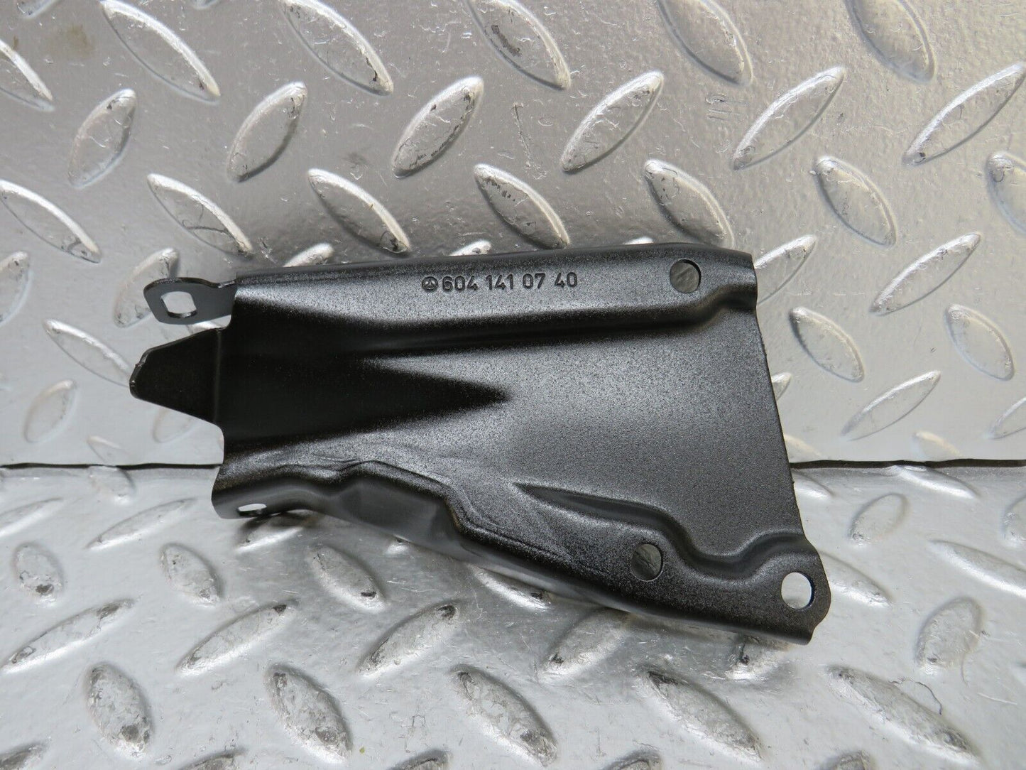 27699 Mercedes-Benz S124 300TE Wagon Air Intake Manifold Bracket 6041410740