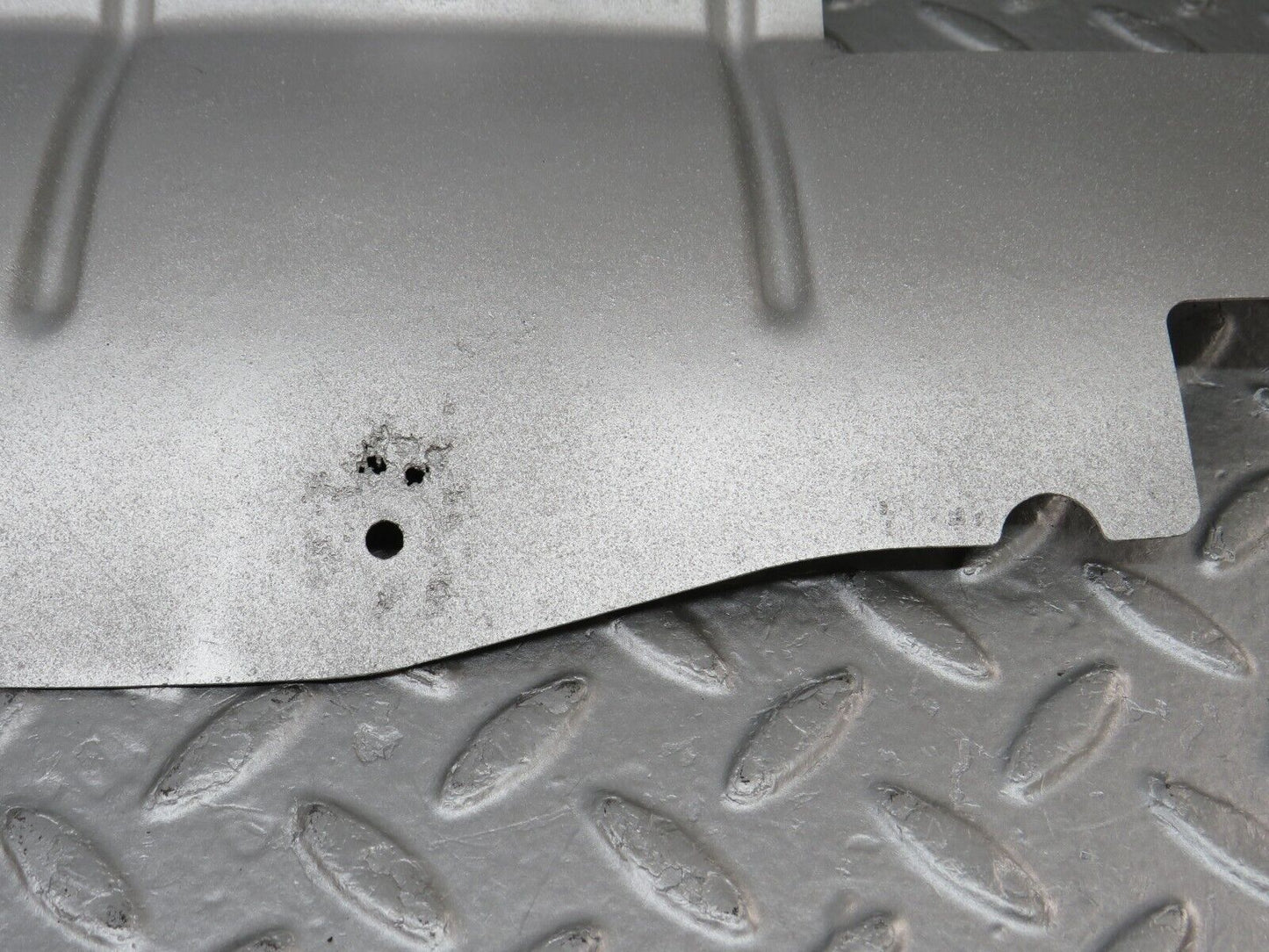 36170 Mercedes-Benz W126 420SE Exhaust Heat Shield