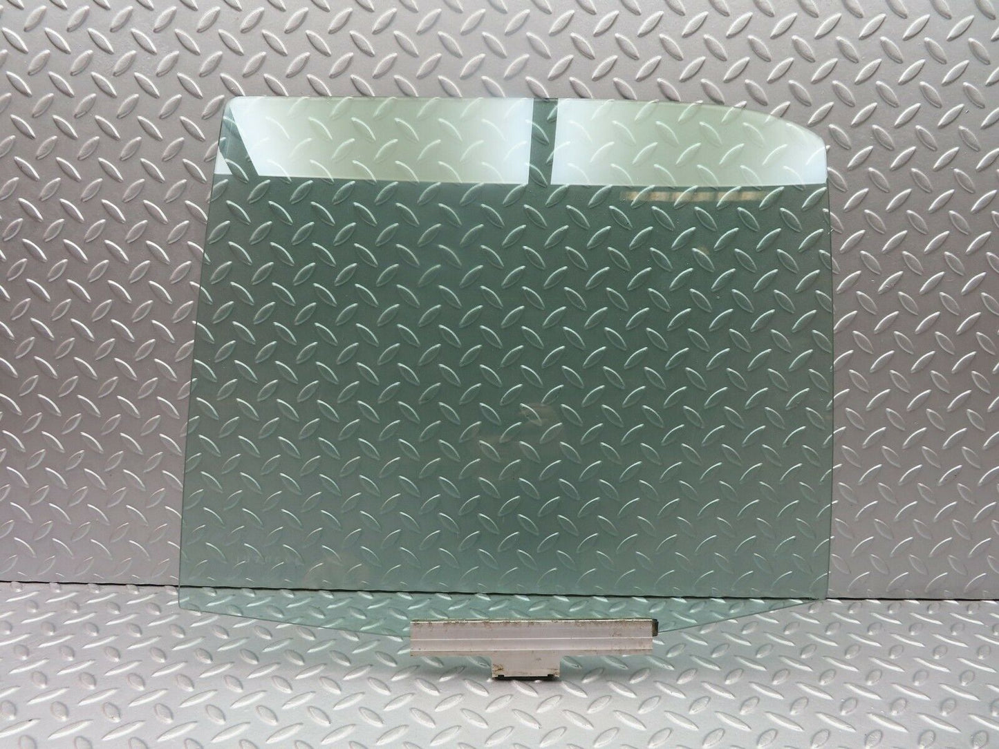 5383 Mercedes-Benz W124 230E Rear Left Door Window Glass